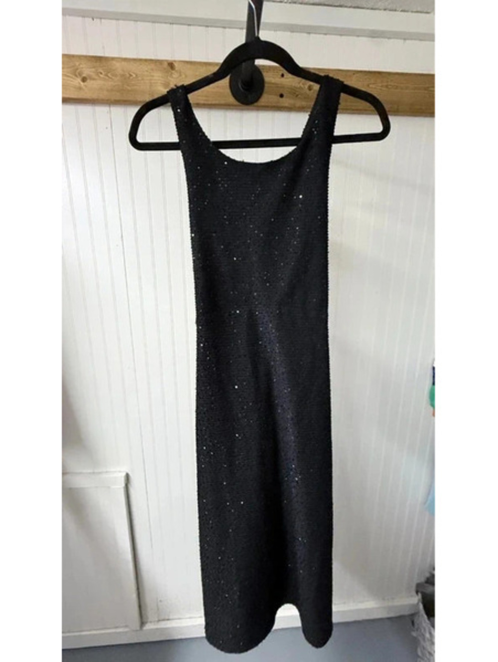 black sleeveless midi sequin cocktail evening Isaac Mizrahi size 14 sparkle